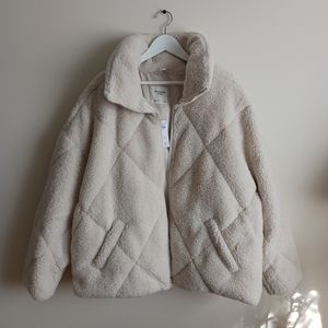 ABERCROMBIE & FITCH Oversized Sherpa Quilted Cream Puffer Jacket